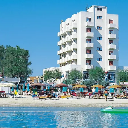 Hotel International